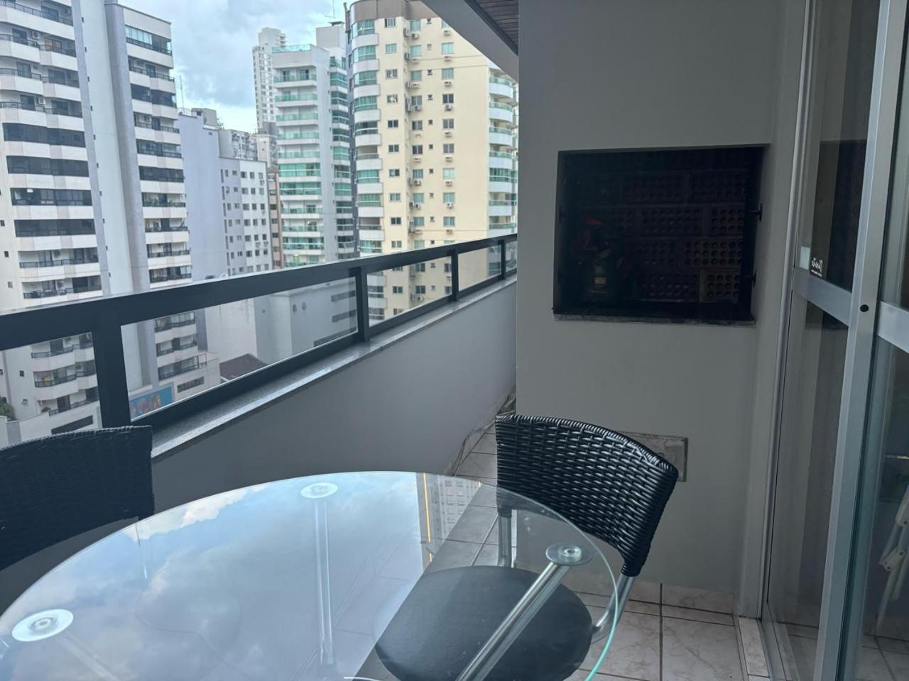 Apartamento 2 Quartos Central Diferenciado Appartement Balneário Camboriú Buitenkant foto